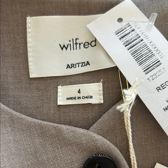 Aritzia brown Sleeveless Button-Up Vest - Picture 4 of 4